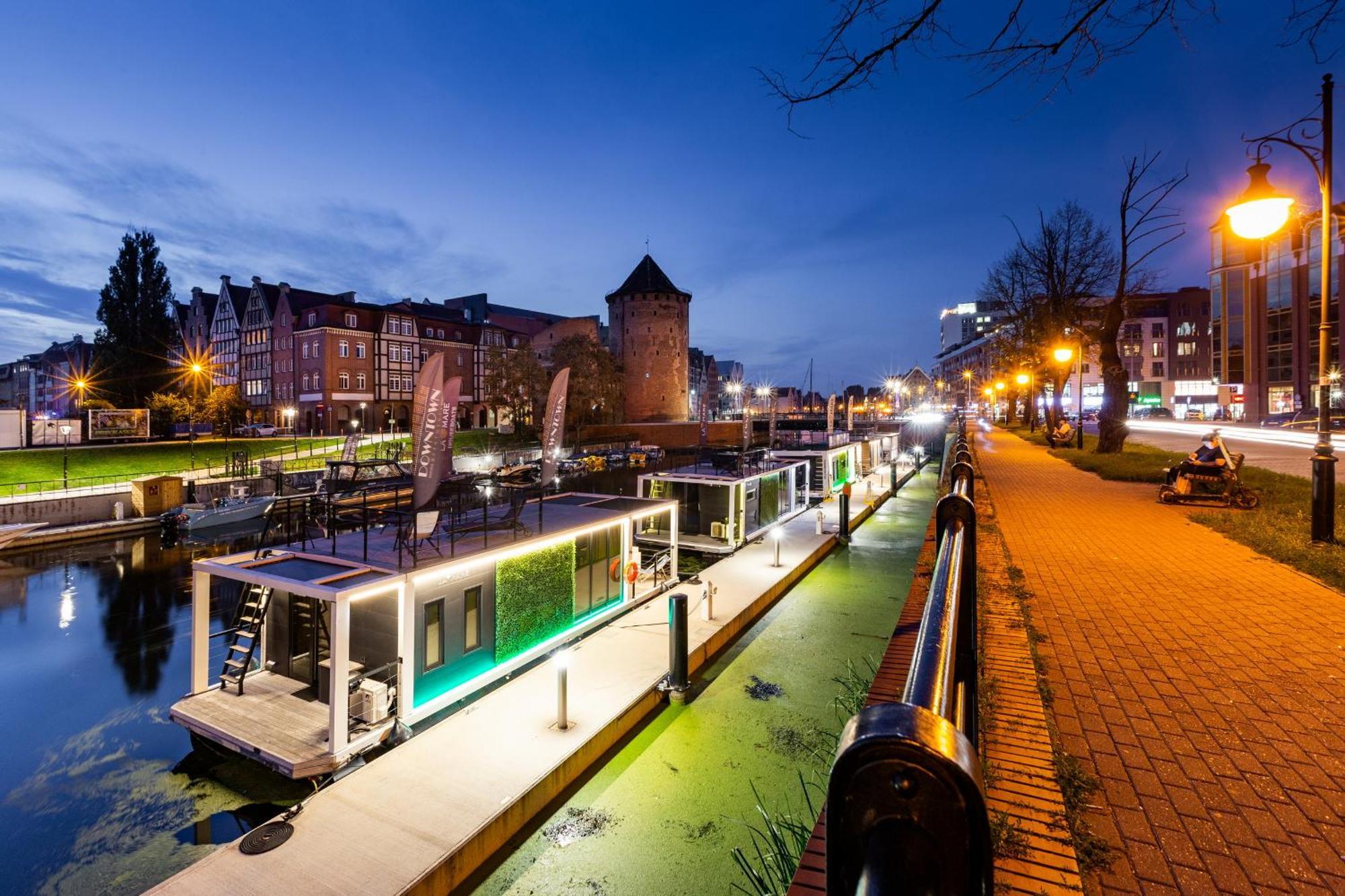 Domy Na Wodzie - La Mare Motlava Houseboats With Sauna By Downtown Apartments Gdaňsk Exteriér fotografie