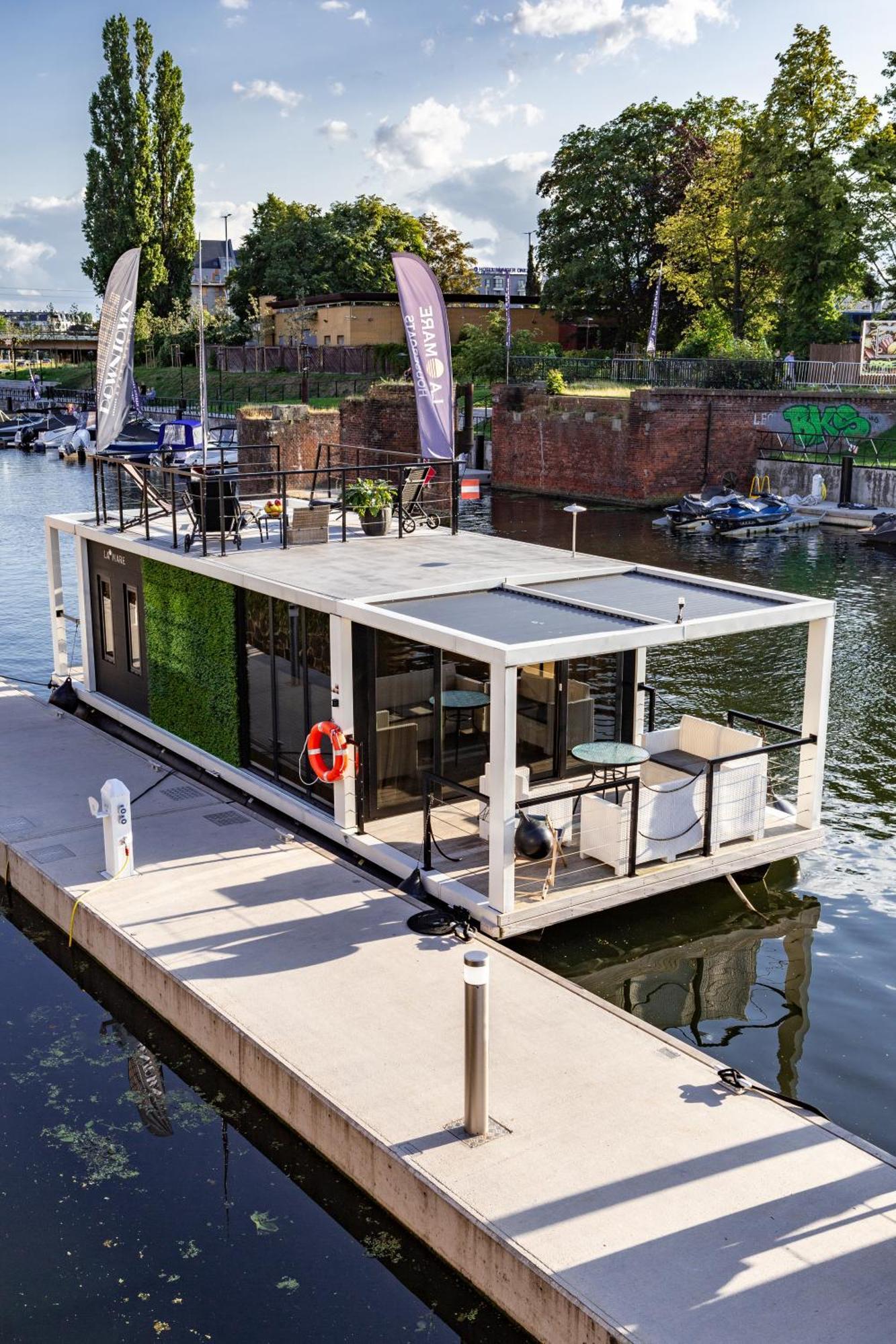 Domy Na Wodzie - La Mare Motlava Houseboats With Sauna By Downtown Apartments Gdaňsk Exteriér fotografie