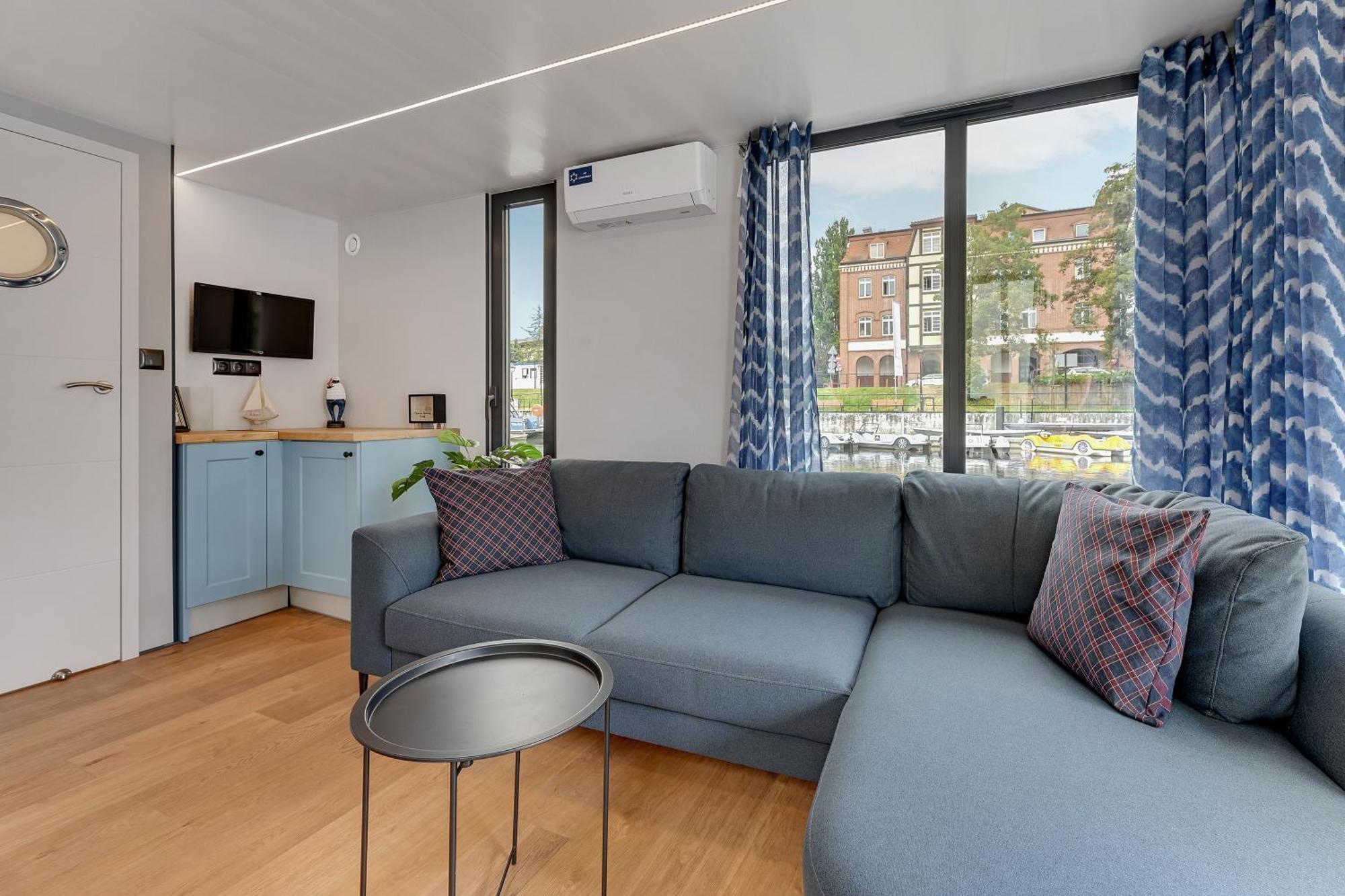 Domy Na Wodzie - La Mare Motlava Houseboats With Sauna By Downtown Apartments Gdaňsk Pokoj fotografie